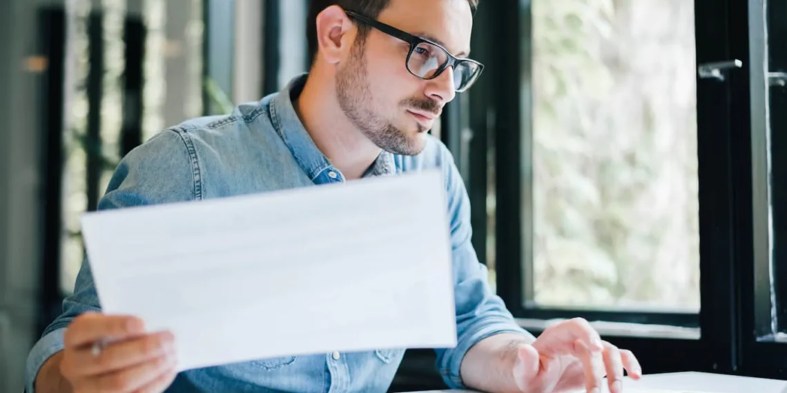 Real Estate vs. Stocks: Battle of the Best Investment Tips